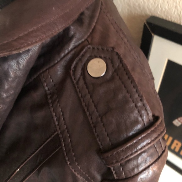 Beautiful Andrew Marc Leather Jacket - Picture 6 of 6